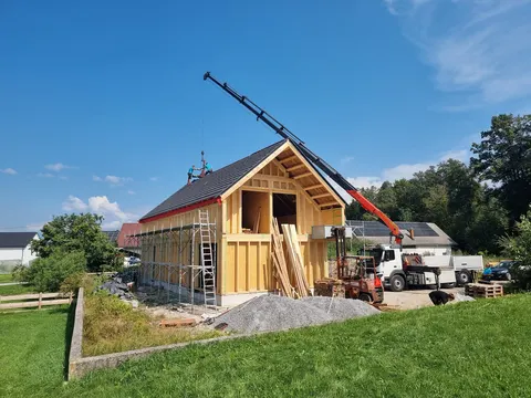 Lesena gradnja v izvedbi